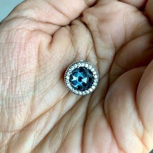 ❤️Pandora radiant hearts moonlight blue charm